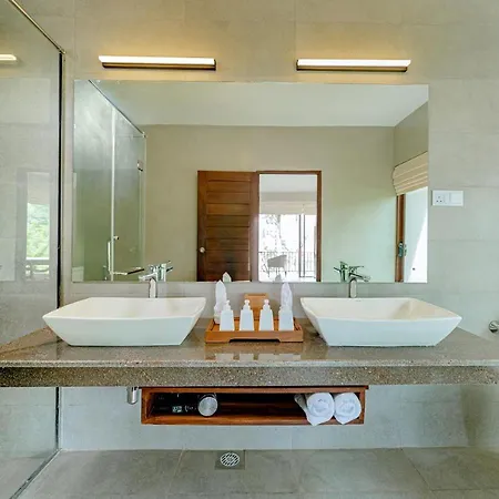 Celestial Hills - Villas & Suites By The Clarks Kandy Exterior photo